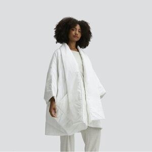 Elegant White Women's Sleepwear Robe
